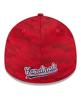 New Era Men's Red St. Louis Cardinals 2025 Mlb Clubhouse 39THIRTY Flex Hat