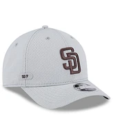 New Era Men's Gray San Diego Padres 2025 Mlb Clubhouse 9FORTY M-Crown Adjustable Hat