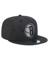 New Era Men's Black Brooklyn Nets Midnight Ink Pop Outline 9FIFTY Snapback Hat