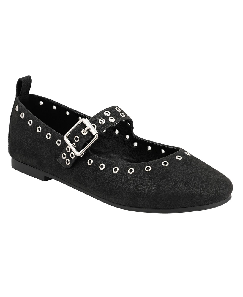 Mia Women's Ulani Grommeted Round Toe Sandals
