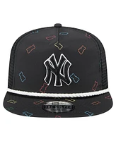 New Era Men's Black New York Yankees Gummy Golfer Trucker Adjustable Hat