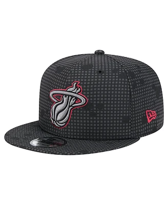 New Era Men's Black Miami Heat Midnight Ink Pop Outline 9FIFTY Snapback Hat