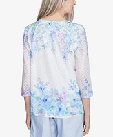 Alfred Dunner Women's St. Thomas Textured Sky Blue Floral Border Crew Neck Top