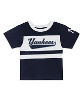 Outerstuff Toddler 2-Piece Navy New York Yankees Bonus Ball T-Shirt and Shorts Set