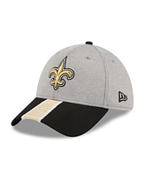 New Era Men's Heather Gray/Black Orleans Saints Striped 39THIRTY Flex Hat