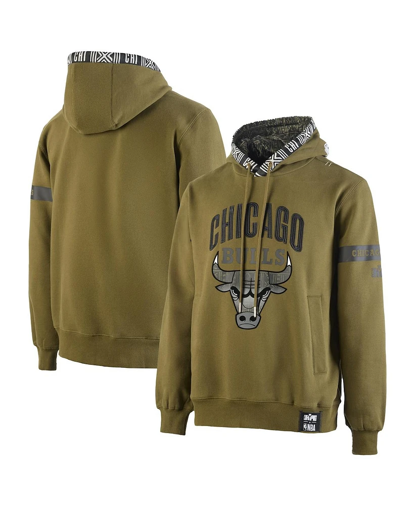 Two Hype X Nba Men's Olive Chicago Bulls Culture Hoops Collection Premium Pullover Hoodie