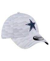 New Era Men's White Dallas Cowboys Gameday Graded 39THIRTY Flex Hat