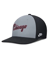 Nike Men's Gray/Navy Chicago White Sox Pro Performance Snapback Hat