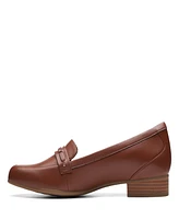 Clarks Women's Juliet Bay Slip-On Loafer Flats