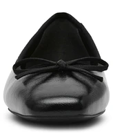 Anne Klein Women's Aspen Snip Toe Ballet Flats