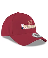 New Era Men's Wine Cleveland Cavaliers 2025 Nba Playoffs 9FORTY Adjustable Hat
