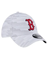 New Era Men's White Boston Red Sox Graded 39THIRTY Stretch Fit Hat