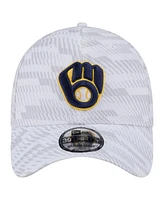 New Era Men's White Milwaukee Brewers Graded 39THIRTY Stretch Fit Hat