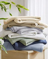 Madison Park Lightweight Breathable Blanket