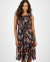 Connected Petite Floral Pleated Sleeveless Dress