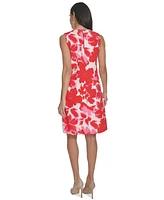 Jessica Howard Women's Floral-Print Sleeveless Shift Dress