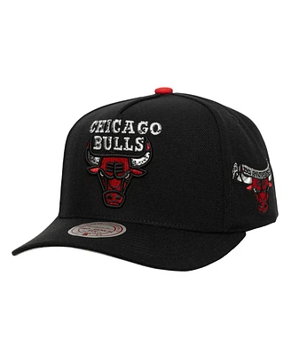 Mitchell & Ness Men's Black Chicago Bulls Core Pro Pinch Adjustable Hat