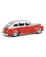 1/64 Ford Fordor Super Deluxe Red Silver California Lowriders