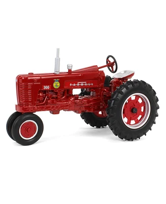 1/16 Farmall 300 Narrow Front Tractor with Ffa Logo