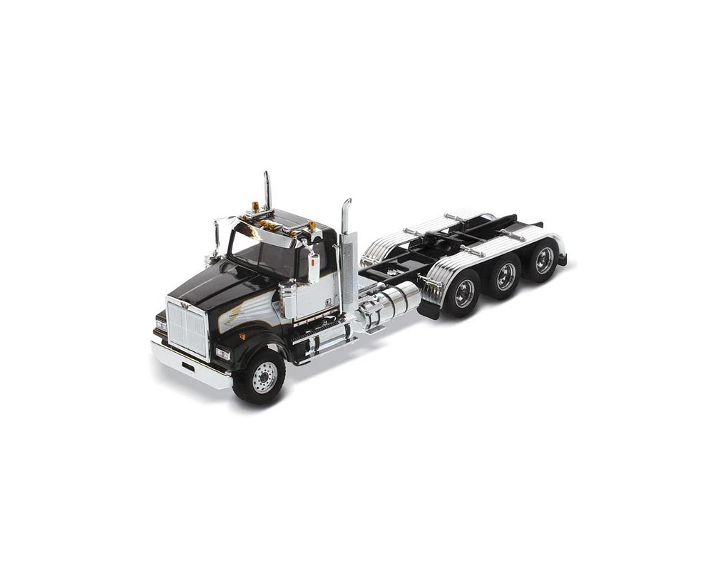 1/50 Western Star 4900 Sf Day Cab Tridem Tractor