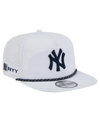 New Era Men's White New York Yankees Perforated Golfer Snapback Hat