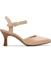 Clarks Collection Women's Kataleyna Cora Pointy Toe Pumps