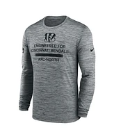 Nike Men's Gray Cincinnati Bengals Sideline Velocity Performance Long Sleeve T-Shirt