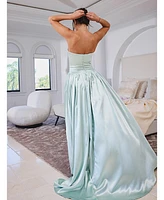 Miss Circle Women's Lael Mint Green Back Button Trailing Gown