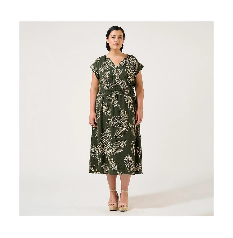 Estelle Plus Palmer Resort Shift Dress