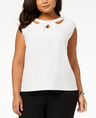 Kasper Plus Crossover Cutout Top