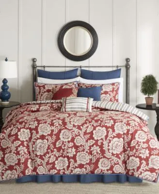 Madison Park Lucy Reversible Twill Quilt Sets