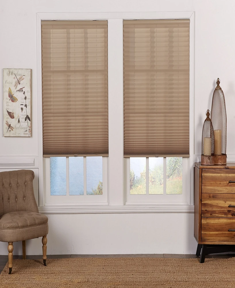 Cordless Light Filtering Pleated Shade