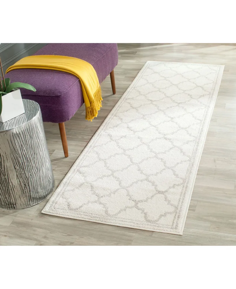 Safavieh Amherst AMT422 Beige and Light Grey 2'3" x 9' Runner Area Rug