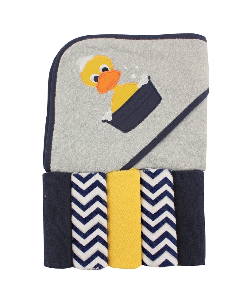 Luvable Friends Unisex Hooded Bathtime Wrap & Five Complementary Cleansing Cloths