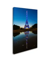 Robert Harding Picture Library 'Eiffel Tower 12' Canvas Art - 32" x 22" x 2"