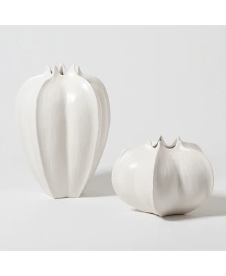 Global Views Star Fruit Vase Small