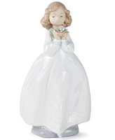 Nao by Lladro Flower Girl Collectible Figurine