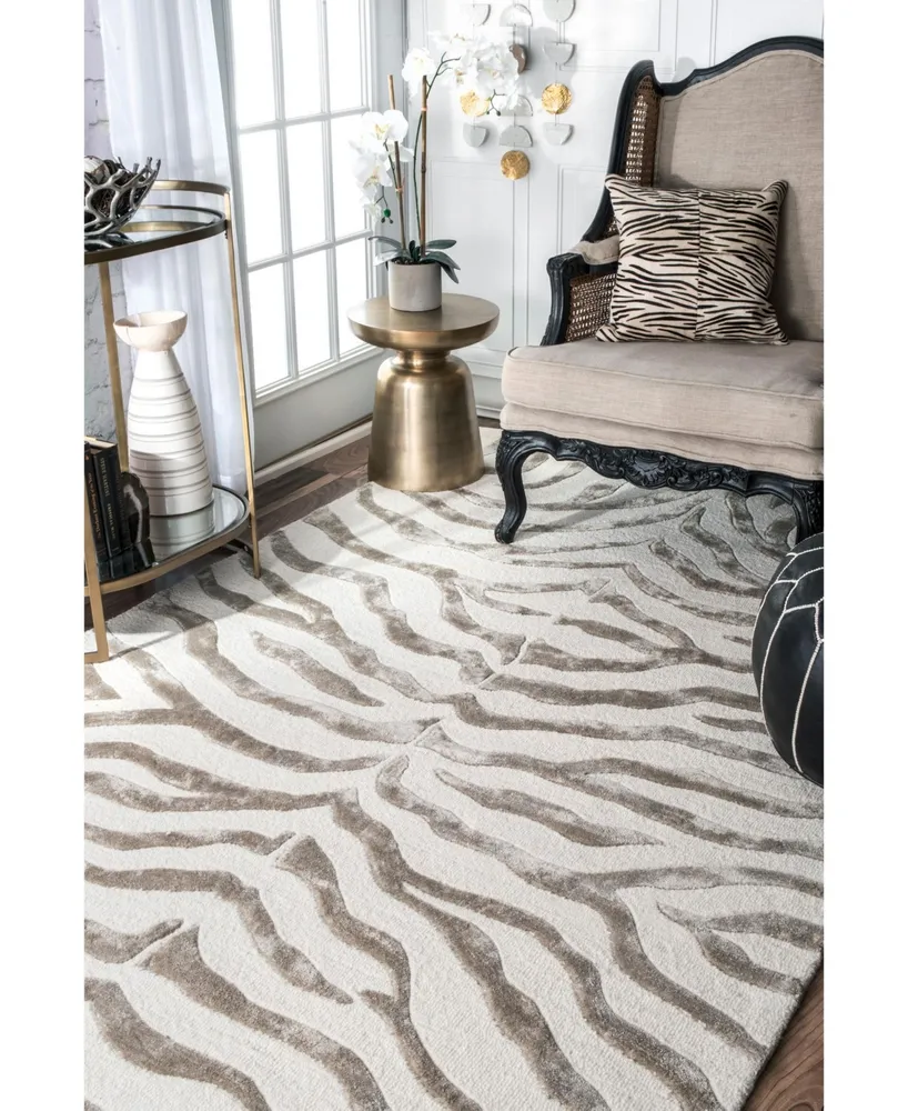 nuLoom Feral Hand Tufted Plush Zebra Gray 4' x 6' Area Rug