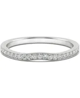 Charles & Colvard Moissanite V-Shape Wedding Band (1/5 ct. t.w. Dew) 14k White Gold