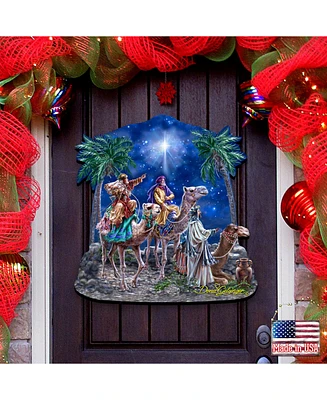 Designocracy by Dona Gelsinger The Magic of Three Kings Wall and Door Hanger