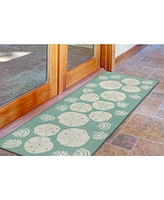 Liora Manne' Frontporch Shell Toss 2' x 5' Runner Rug