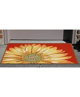 Liora Manne' Frontporch Sunflower Red 1'8" x 2'6" Outdoor Area Rug