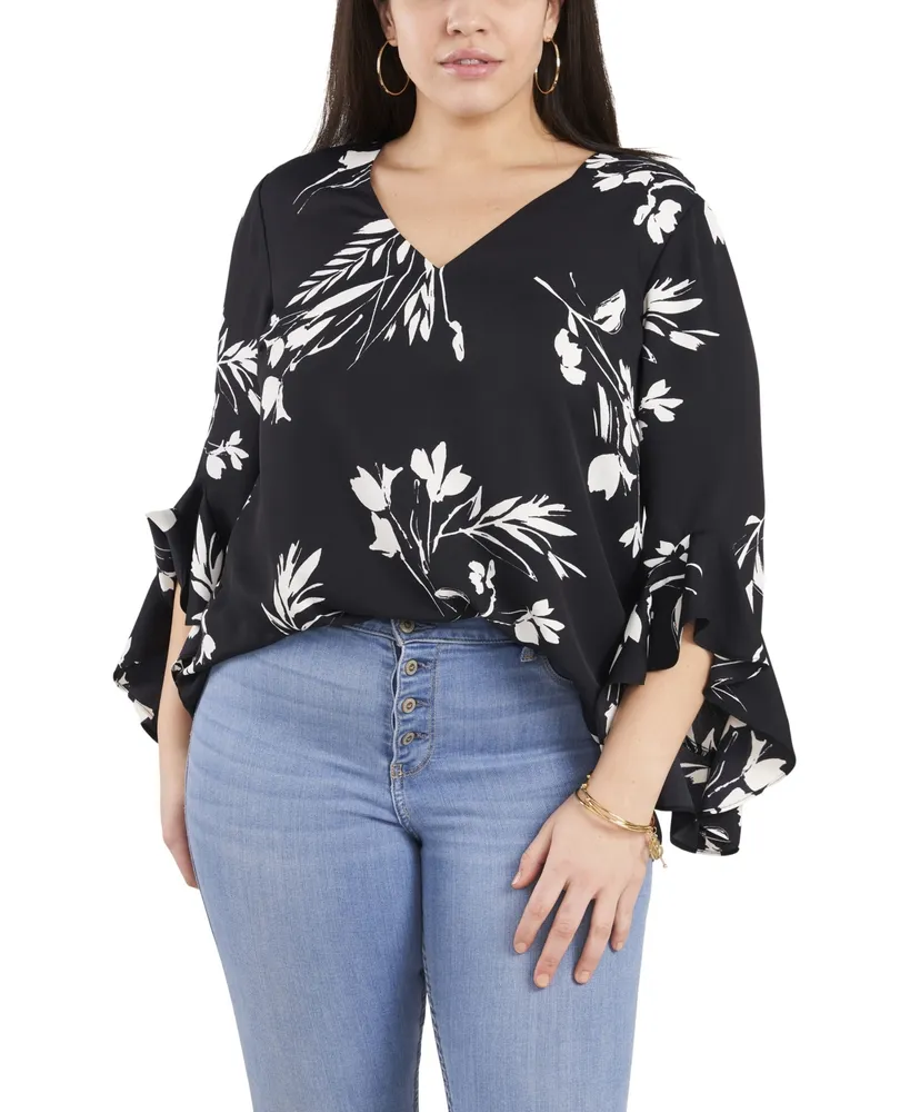 Plus Flutter Sleeve Floral Whisps V-Neck Tunic