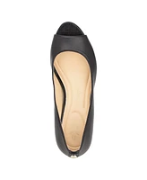 Nine West Women's Cape 9x9 Peep Toe Wedges