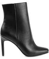 Journee Collection Women's Silvy Booties