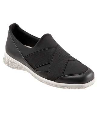 Trotters Urbana Sneaker