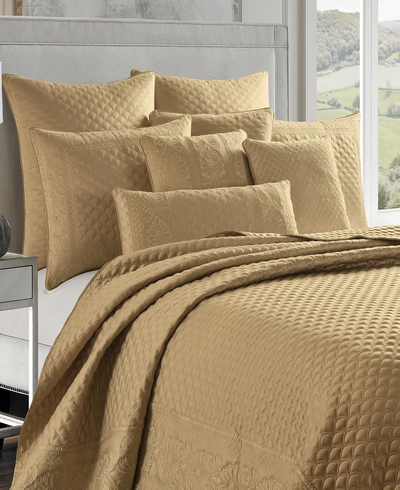 J Queen New York Lyndon Coverlet, King/California King