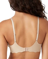 b.tempt'd by Wacoal Women's b.wow'd Wirefree Bralette 952287