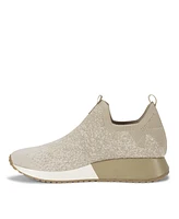 Baretraps Women's Pringer Slip On Sneakers
