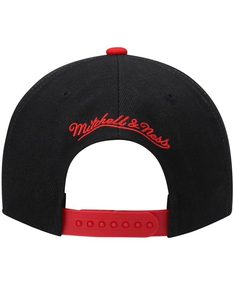 Men's Mitchell & Ness Red, Black Unlv Rebels Sharktooth Snapback Hat